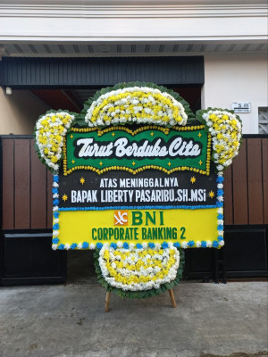 Papan Bunga Duka di Dusun Baru